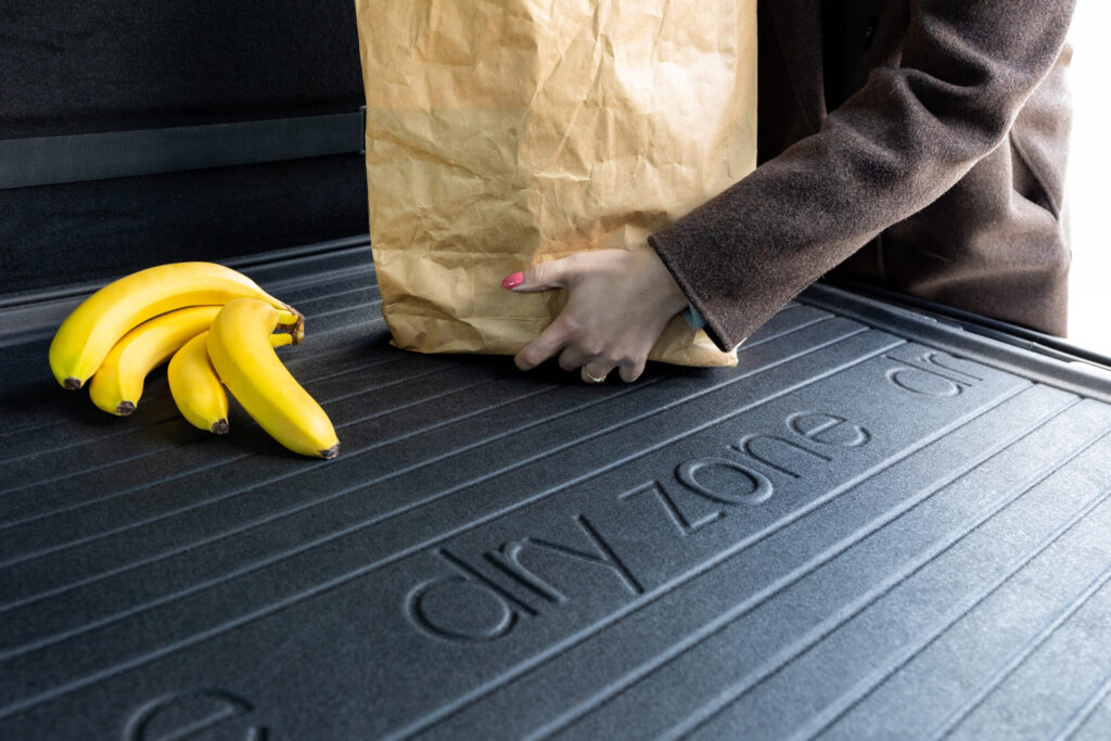 Mata do bagażnika Dryzone dopasowane do Citroën C4 Grand Picasso II 2013-2019