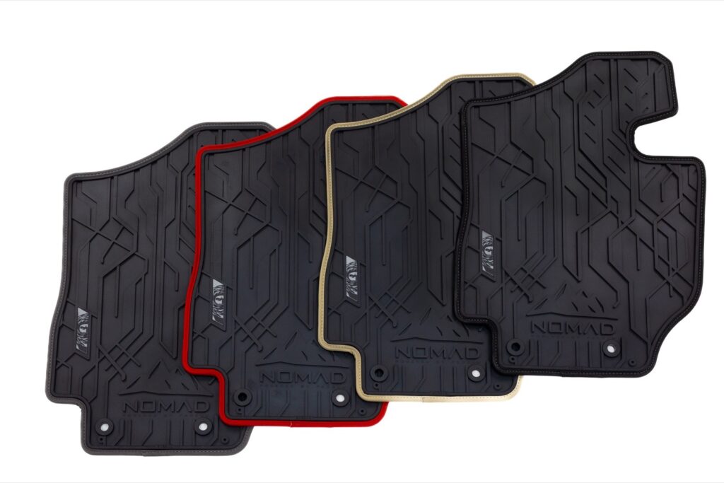 Car mats NOMAD front with black leather piping tailor-made for Renault Grand Scenic II 2009-2016