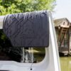 Dywaniki samochodowe NOMAD przednie ze skórzaną szarą lamówką dopasowane do SEAT Ateca od 2016